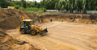 Разработка котлована Шарыпово стоимость за от 569 руб. м3 - заказать работы по копке и рытью котлованов | траншей